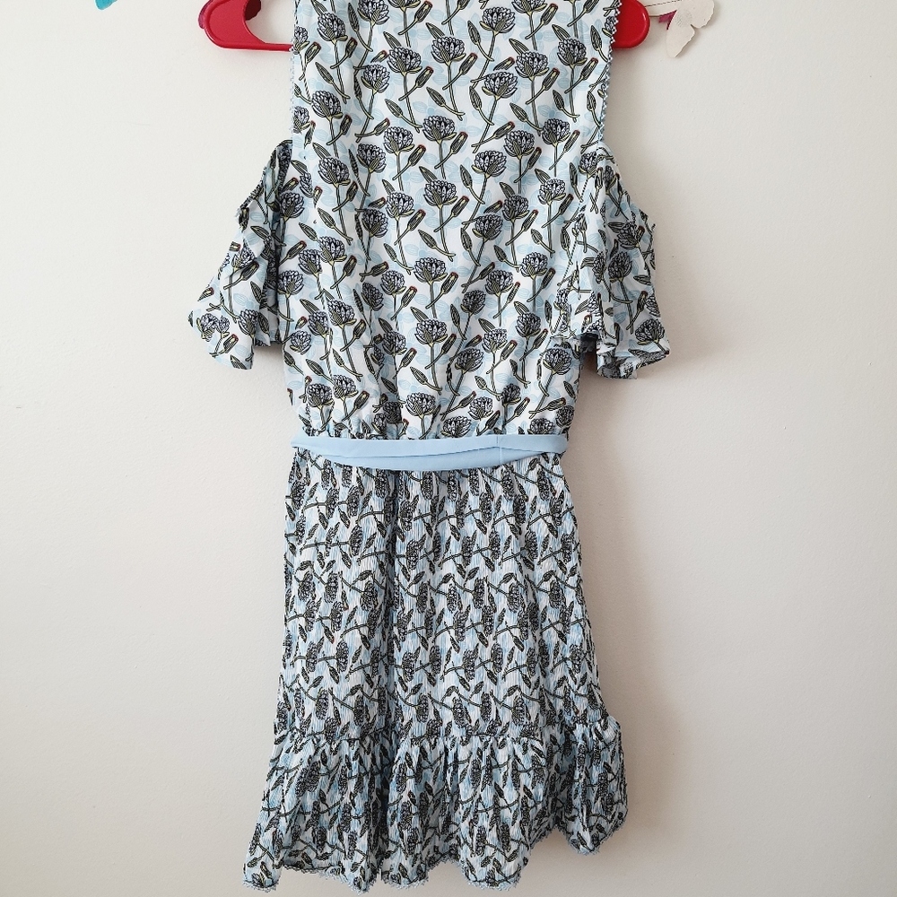 🌿 NWT Foxiedox Lexie Floral Cold Shoulder Wrap Dress - Picture 9 of 10
